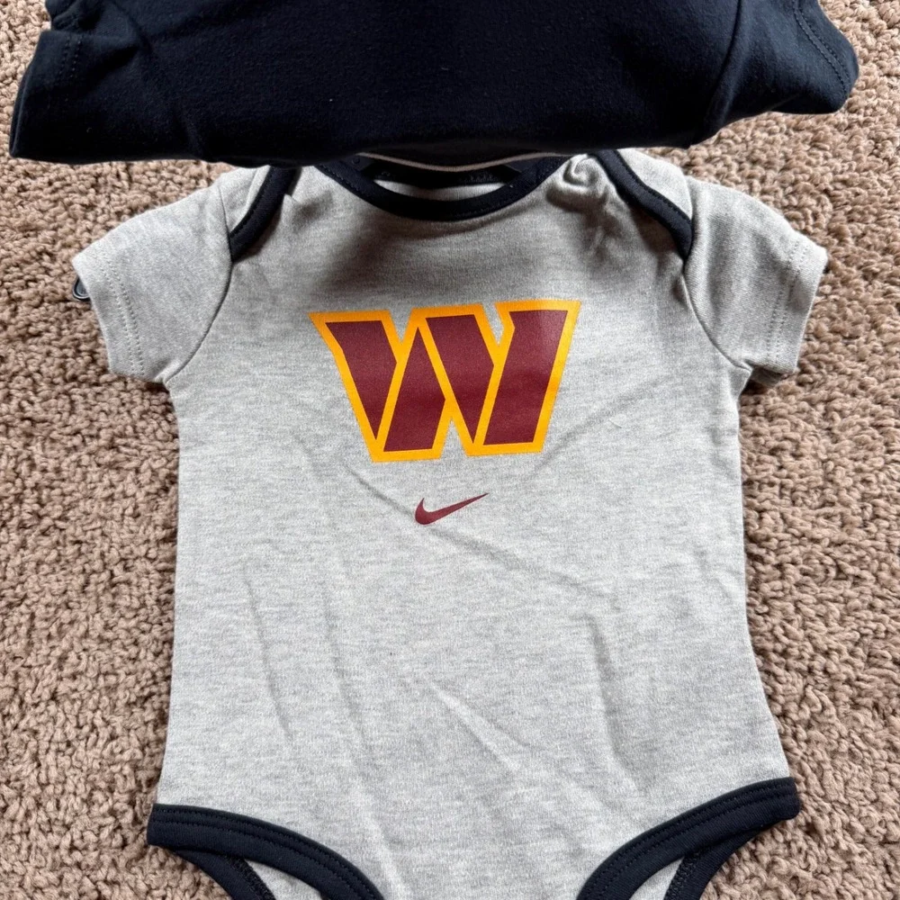 Nike NWT Washington Commanders NFL 2-Piece bodysuit 3-6M Black one piece baby